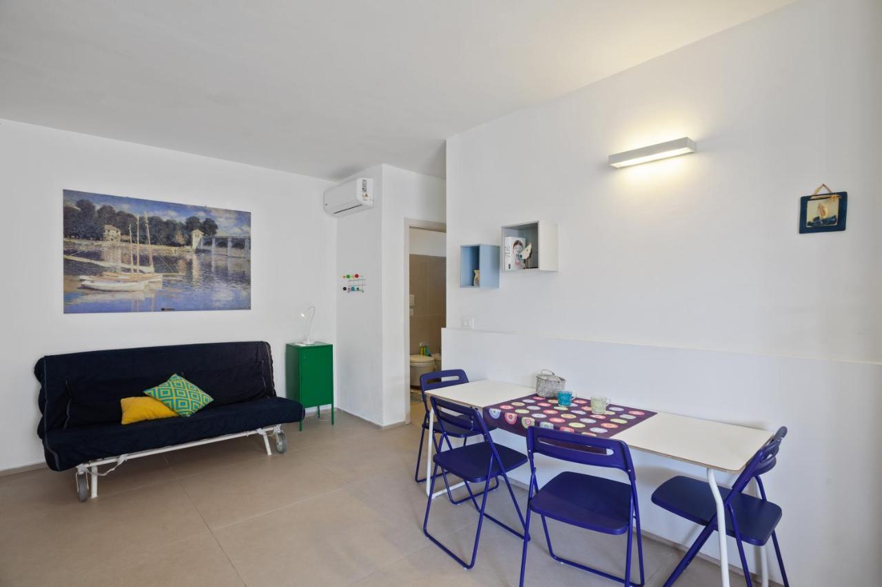 Casalmare Apartments One Step From The Sea Mola di Bari Exterior foto