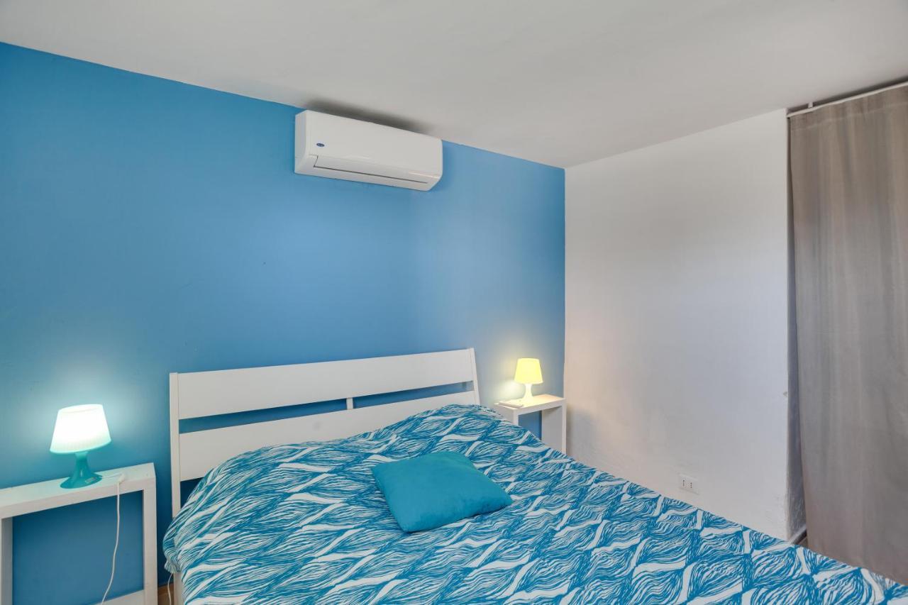 Casalmare Apartments One Step From The Sea Mola di Bari Exterior foto